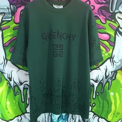 GIVENCHY T-SHIRT